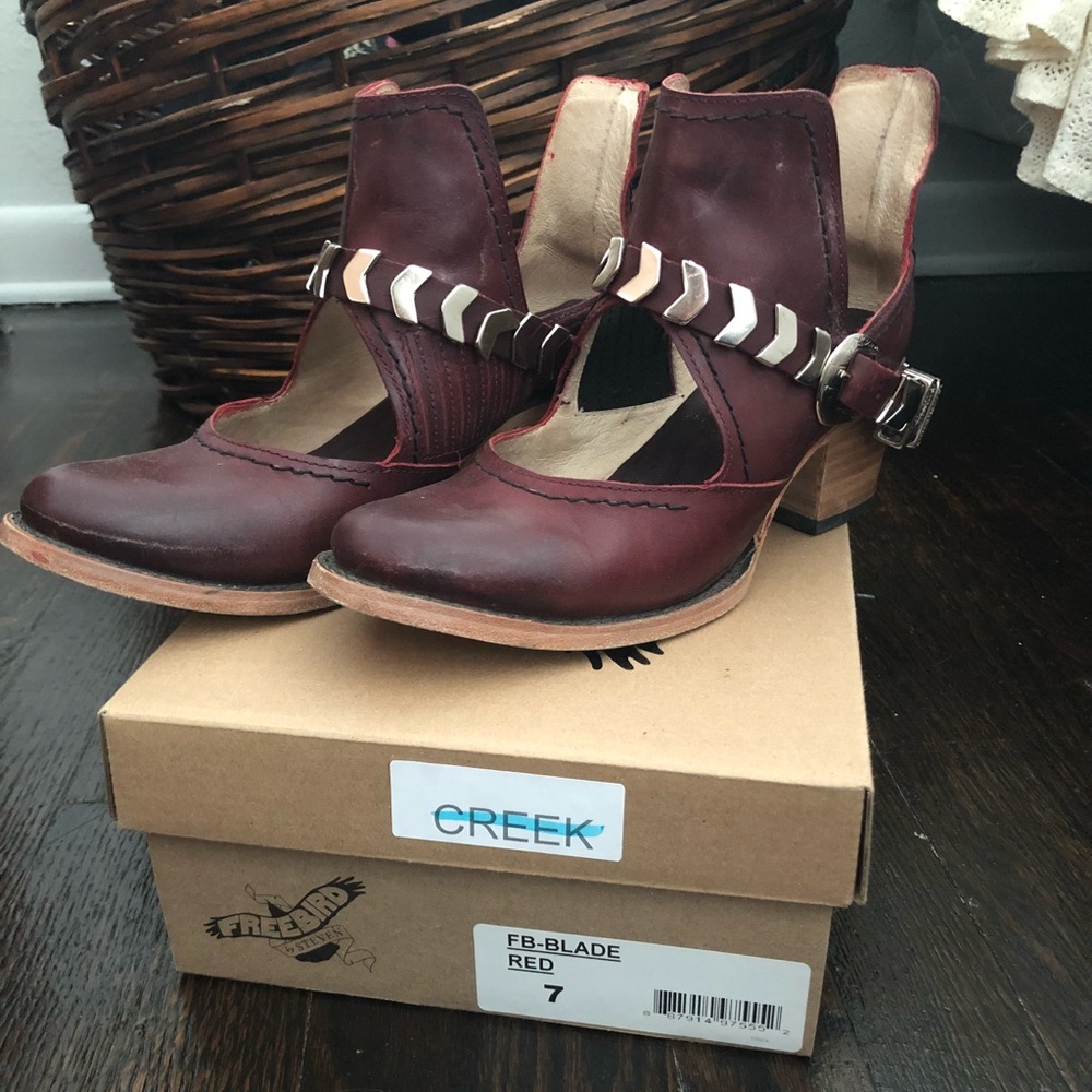 Free bird by Steven Blade Booties Sz 7